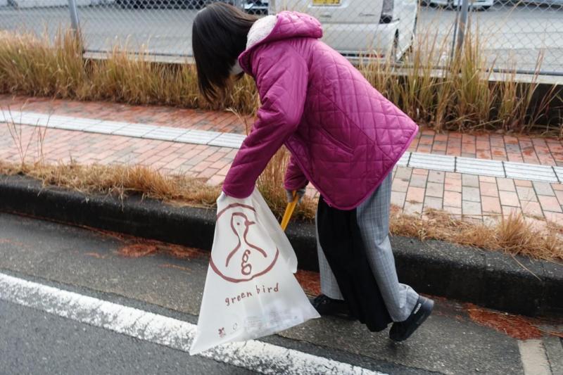 大牟田チーム大牟田駅前お掃除画像