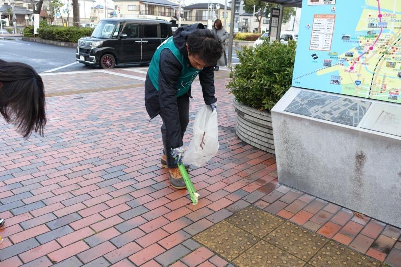 大牟田チーム大牟田駅前お掃除画像
