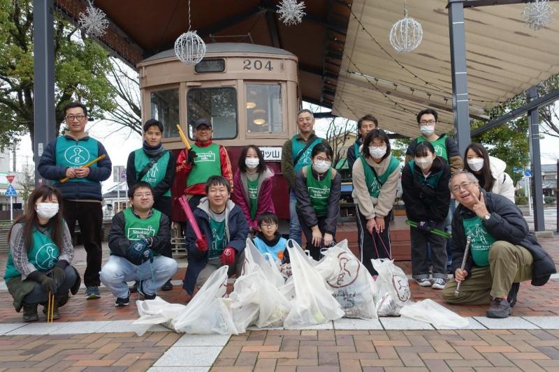 大牟田チーム大牟田駅前お掃除画像