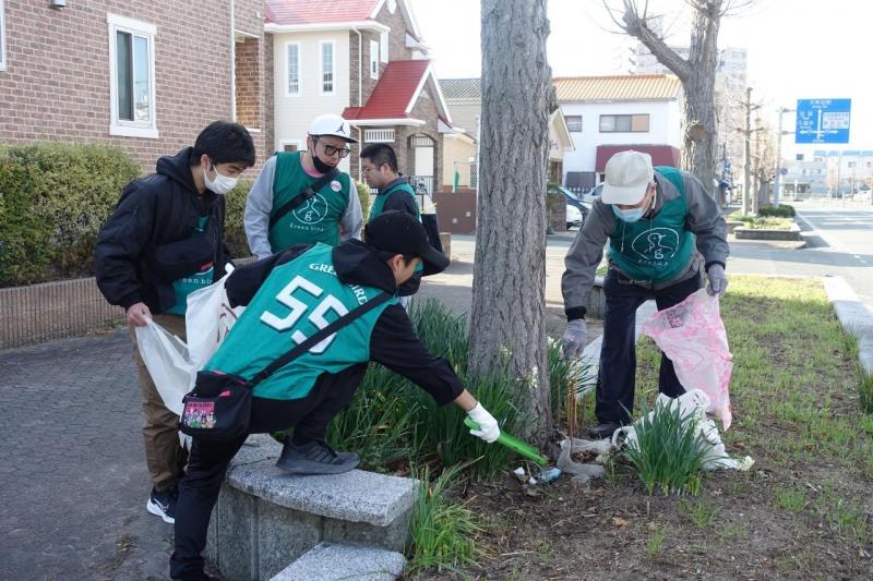 大牟田チーム大牟田駅前お掃除画像