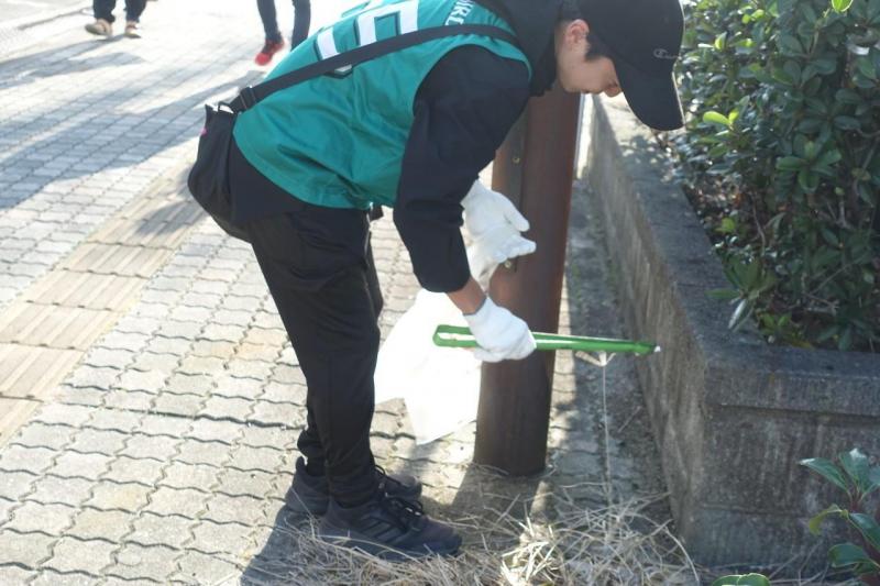 大牟田チーム大牟田駅前お掃除画像