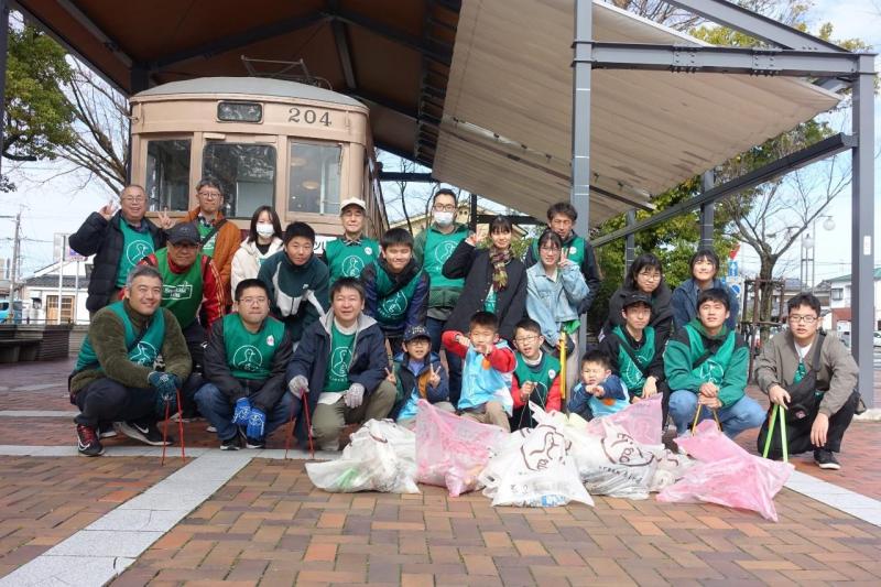 大牟田チーム大牟田駅前お掃除画像