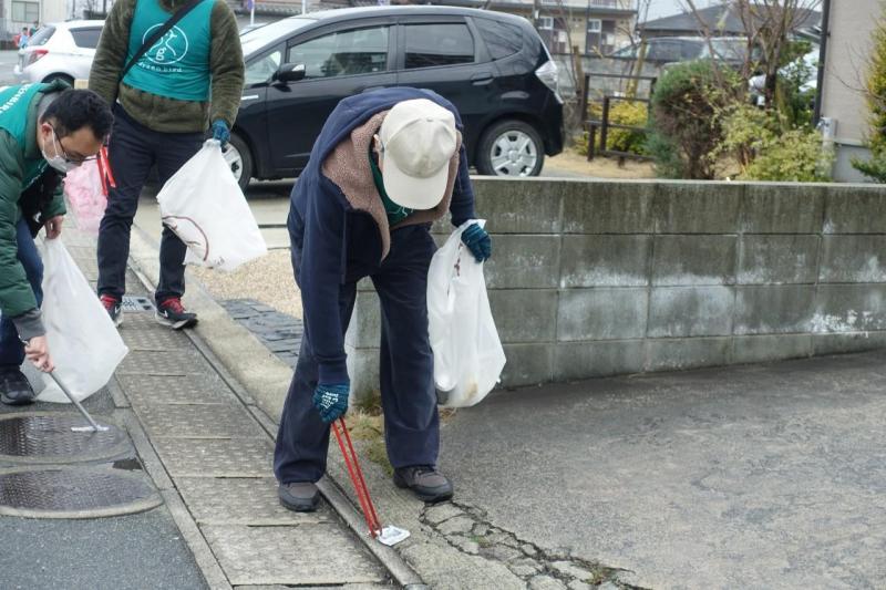 大牟田チーム大牟田駅前お掃除画像