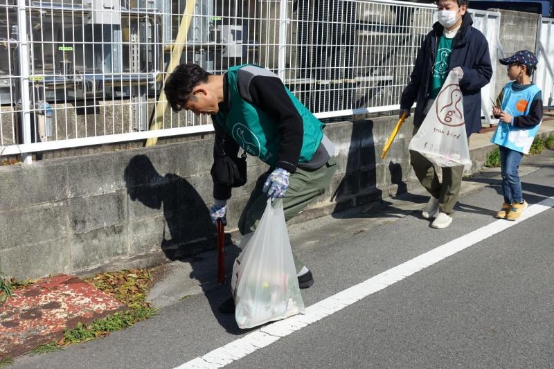 大牟田チーム大牟田駅前お掃除画像