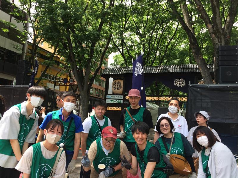 東風吹かば 青葉まつりで おそうじだ画像