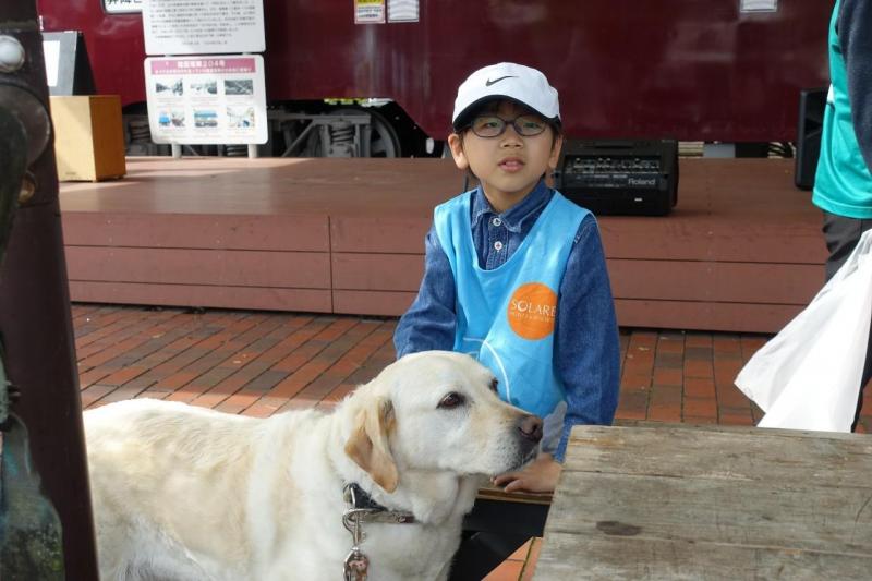 「いちたすいち」コラボ大牟田駅前お掃除画像