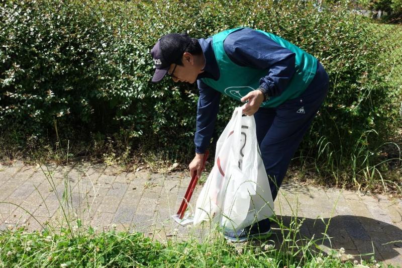 大牟田チーム大牟田駅前お掃除画像
