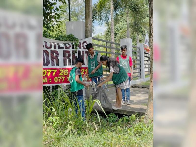 We promote a cleaner, greener environment画像