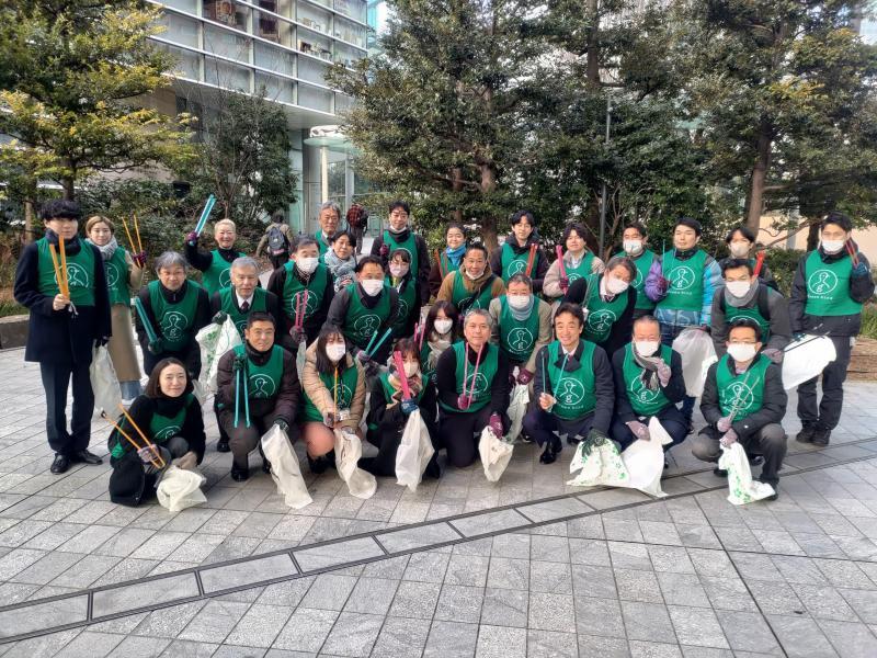 ポイ捨て？それとも所有物？2月8日の虎ノ門そうじ画像