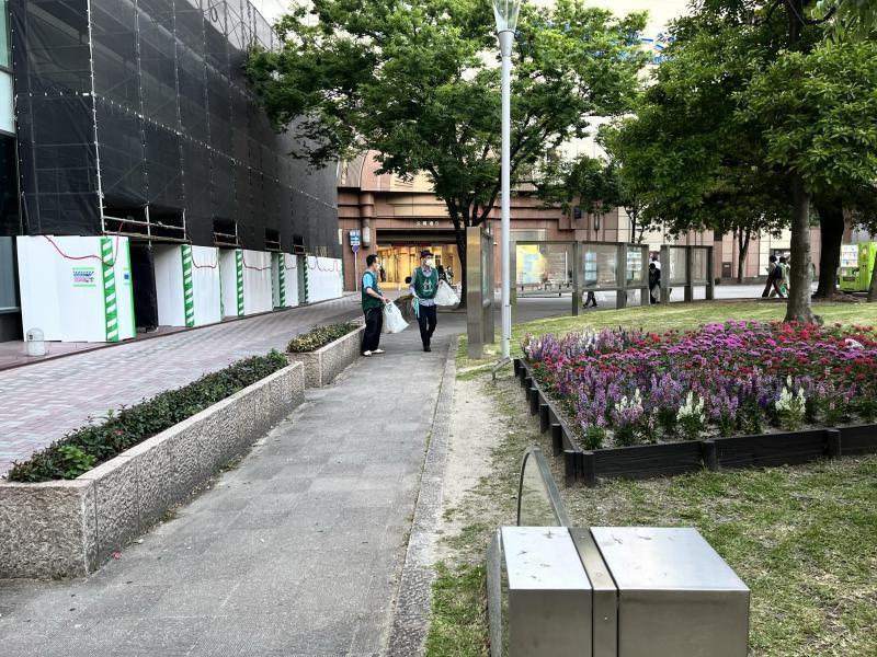 警固公園にあのお笑い芸人が！画像