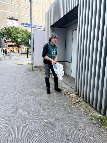 警固公園にあのお笑い芸人が！画像