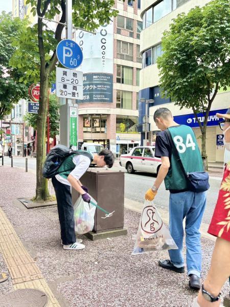 福岡天神　新スマホでお久しぶりの朝そうじ画像