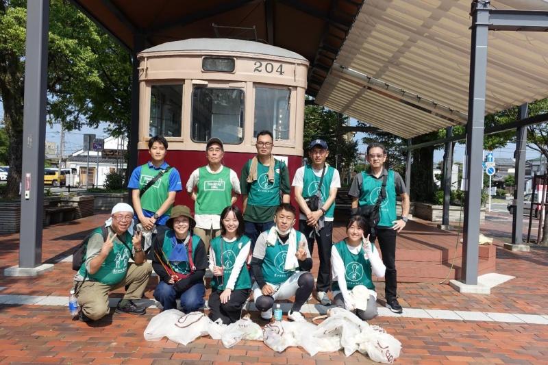 大牟田チーム大牟田駅前お掃除画像