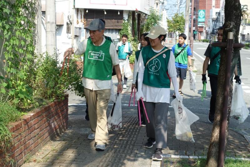 大牟田チーム大牟田駅前お掃除画像