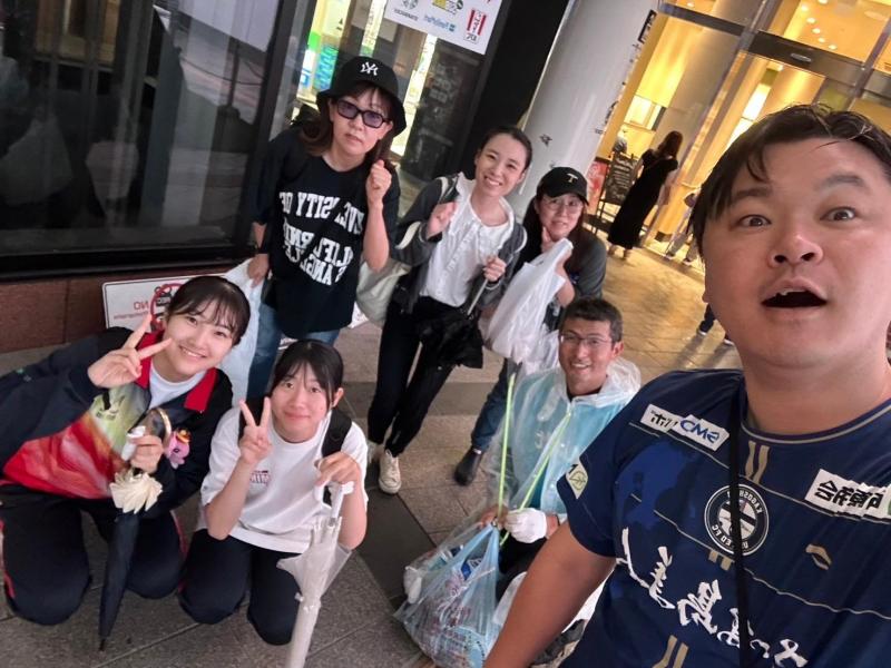 7月朝活中央駅　ゴミ拾い画像