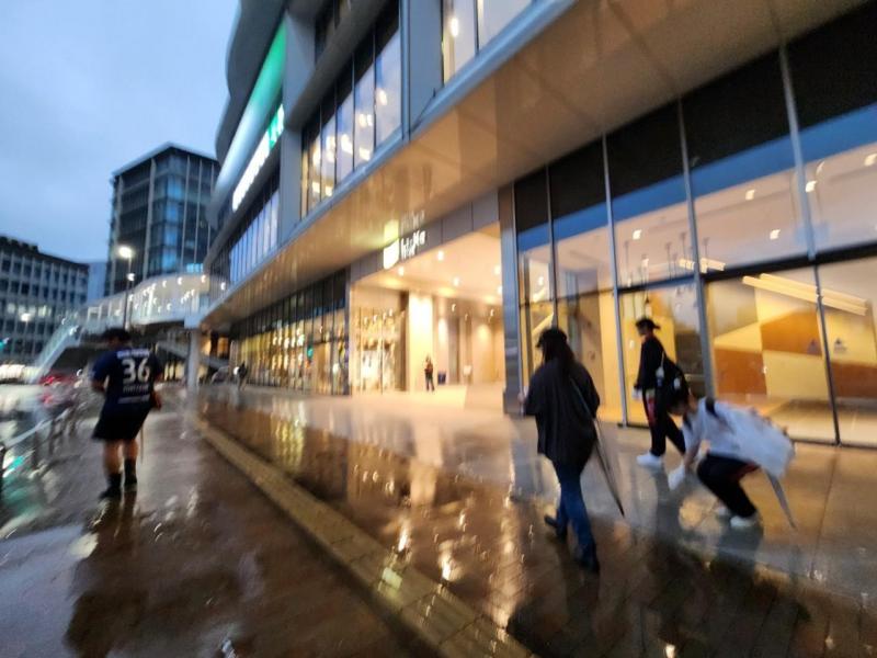 7月朝活中央駅　ゴミ拾い画像