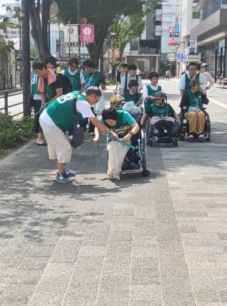 第22回　福山駅前そうじ画像