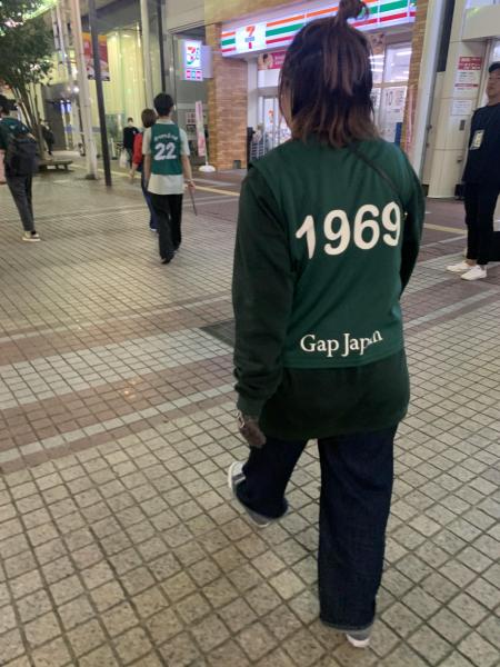 残暑残る夜掃除画像