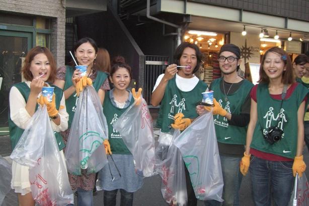 「六ヶ所村ラプソディー」自主上映会を行いました。画像