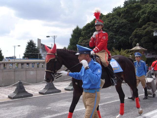 オリンピック招致パレード応援そうじを行ないました。画像