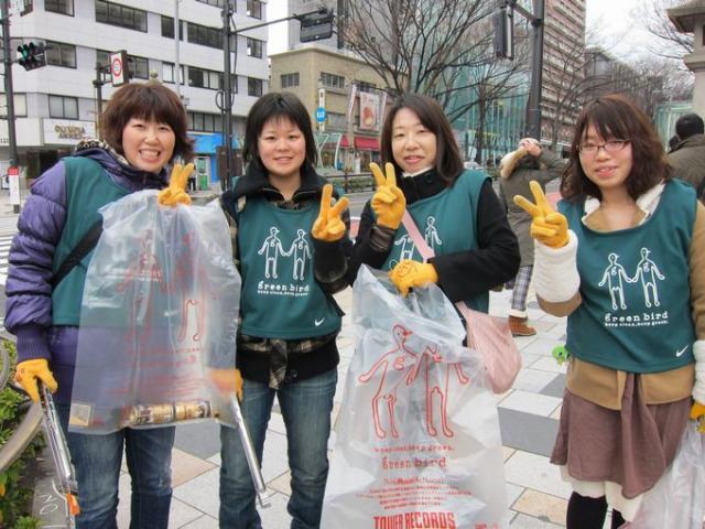 「表参道日曜そうじwithアースデイマーケット」終了しました。画像