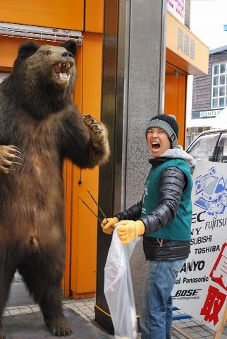 【レポート】札幌チーム&times;GAKU-MCライブツアーコラボそうじ画像