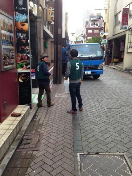 赤坂でもゴミゼロそうじやりまーす。画像