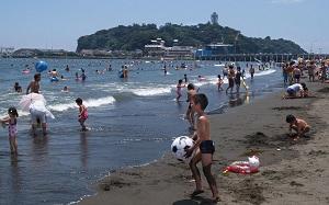 7月20日16時から江の島東浜海水浴場でビーチクリーン画像
