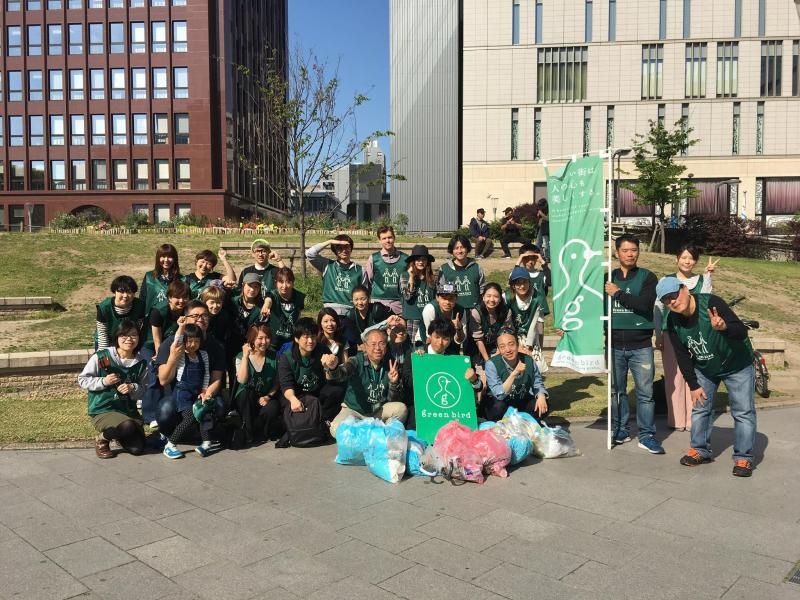 【福岡天神】平成に地球に「ありがとう」を込めて！Earth Day（アースデー）そうじ画像