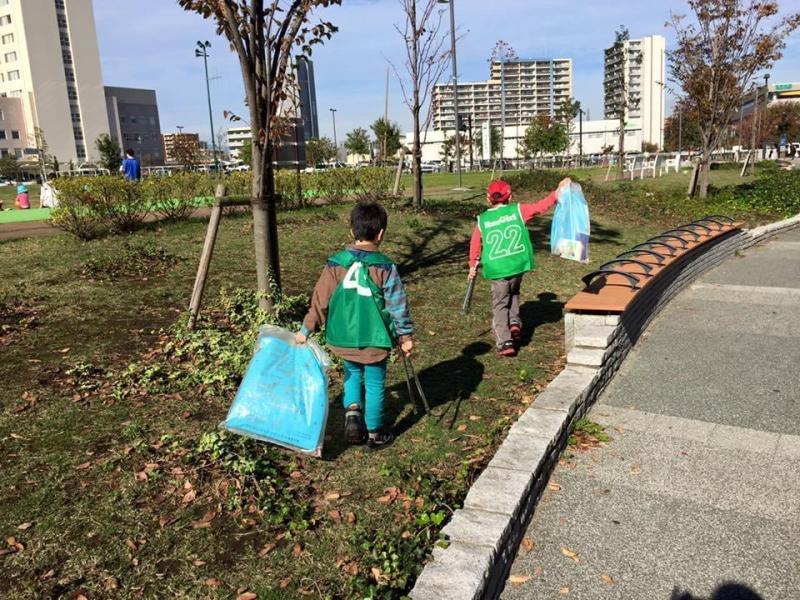 辻堂駅街ゴミ拾い画像