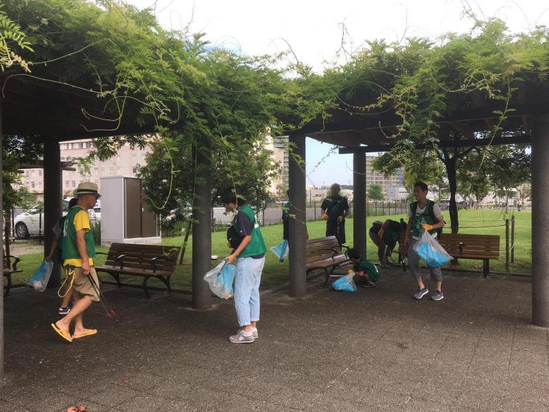 辻堂駅街ゴミ拾い画像