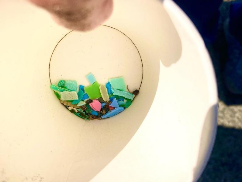 湘南！江の島片瀬西浜海岸マイクロプラスチックビーチクリーン！画像