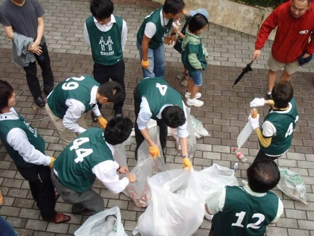 「赤坂朝そうじ」にちびっこ記者が！画像