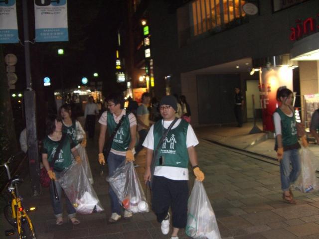 久し振りのよるそうじ☆画像