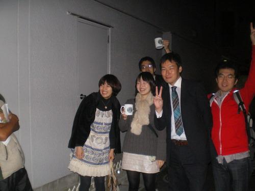 学生チーム　夜掃除画像