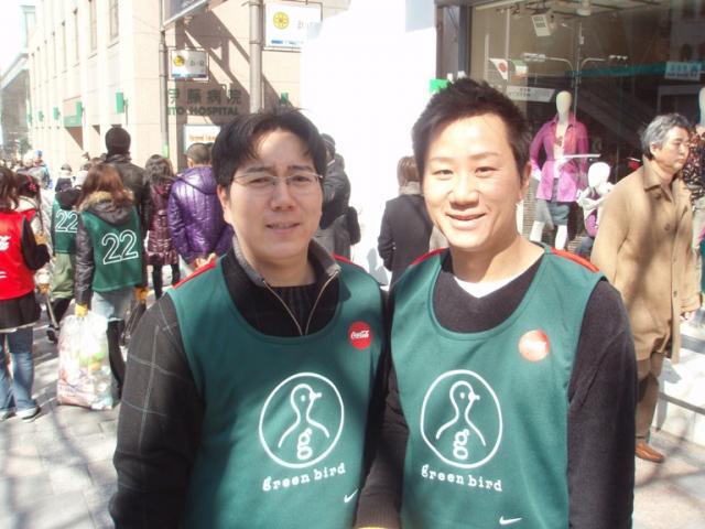 表参道にコカ･コーラビブス現る!画像