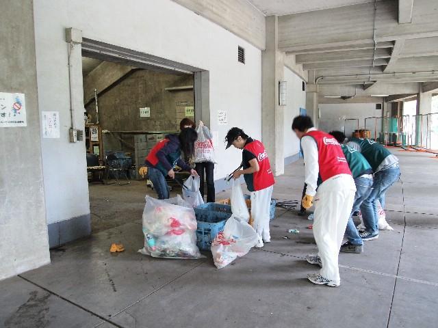 2009年 11月 1日 駒沢公園そうじ画像