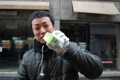 雪とゴミとgreen bird画像