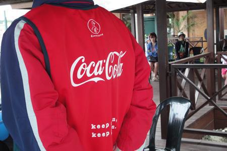 恩納村チーム&times;FM yokohamaコラボそうじ画像