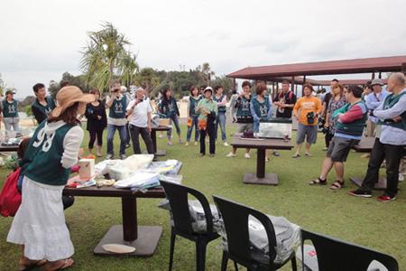 恩納村チーム&times;FM yokohamaコラボそうじ画像