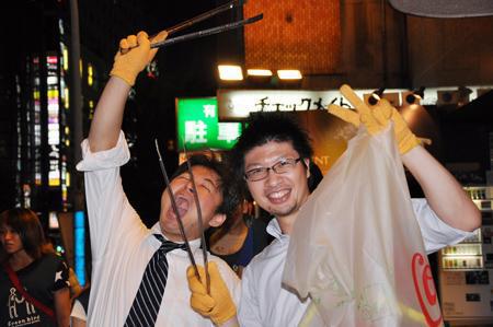 20100802歌舞伎町そうじ画像