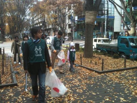 11月カラフルフェスティバルそうじ画像