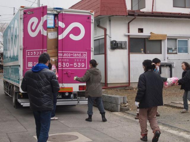グリーンバードの支援物資をお届けしました。画像
