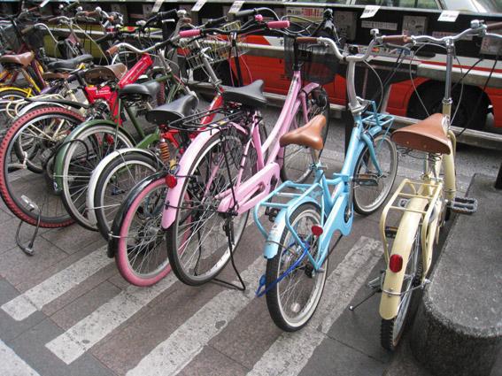 4.7 カラフルゥ〜　朝そうじ画像