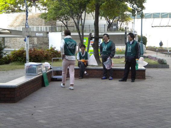 4.25 週明けの天神は面白い☆朝そうじ画像