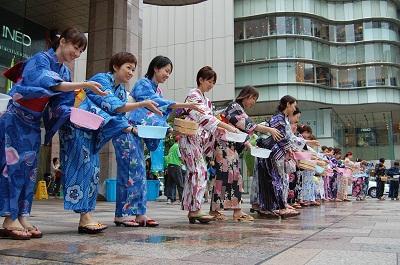 7/21(木)　福岡打ち水大作戦2011画像