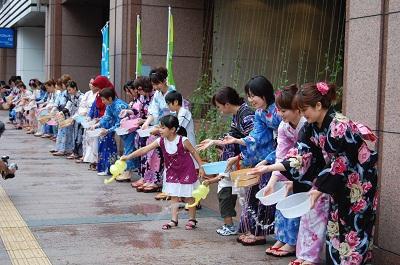 7/21(木)　福岡打ち水大作戦2011画像