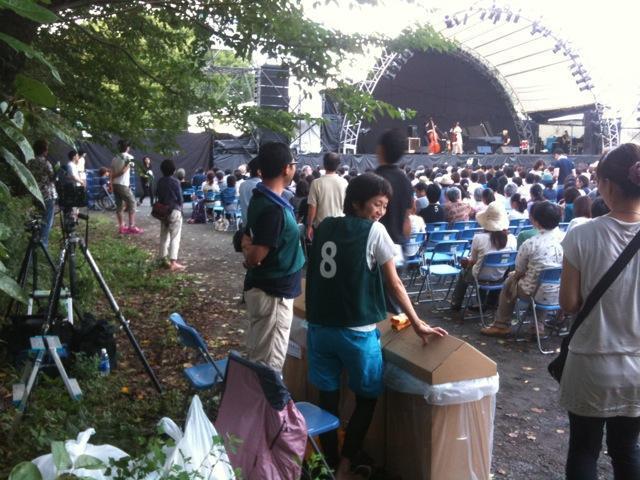 「Slow Music Slow LIVE '11 in 池上本門寺」＜POWER OF SMILE＞画像