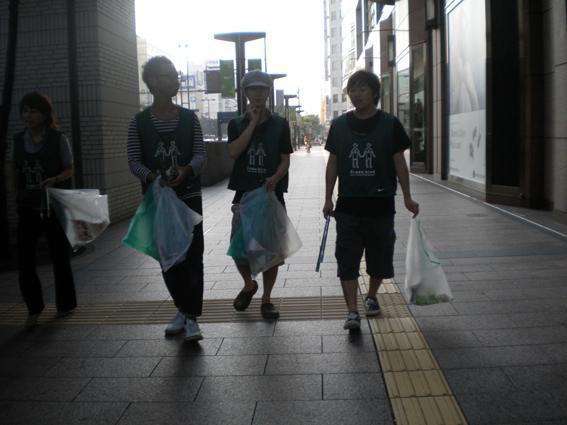 9.1　防災の日変わりモノ続出！朝そうじ画像