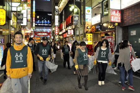 歌舞伎町そうじ11月7日画像